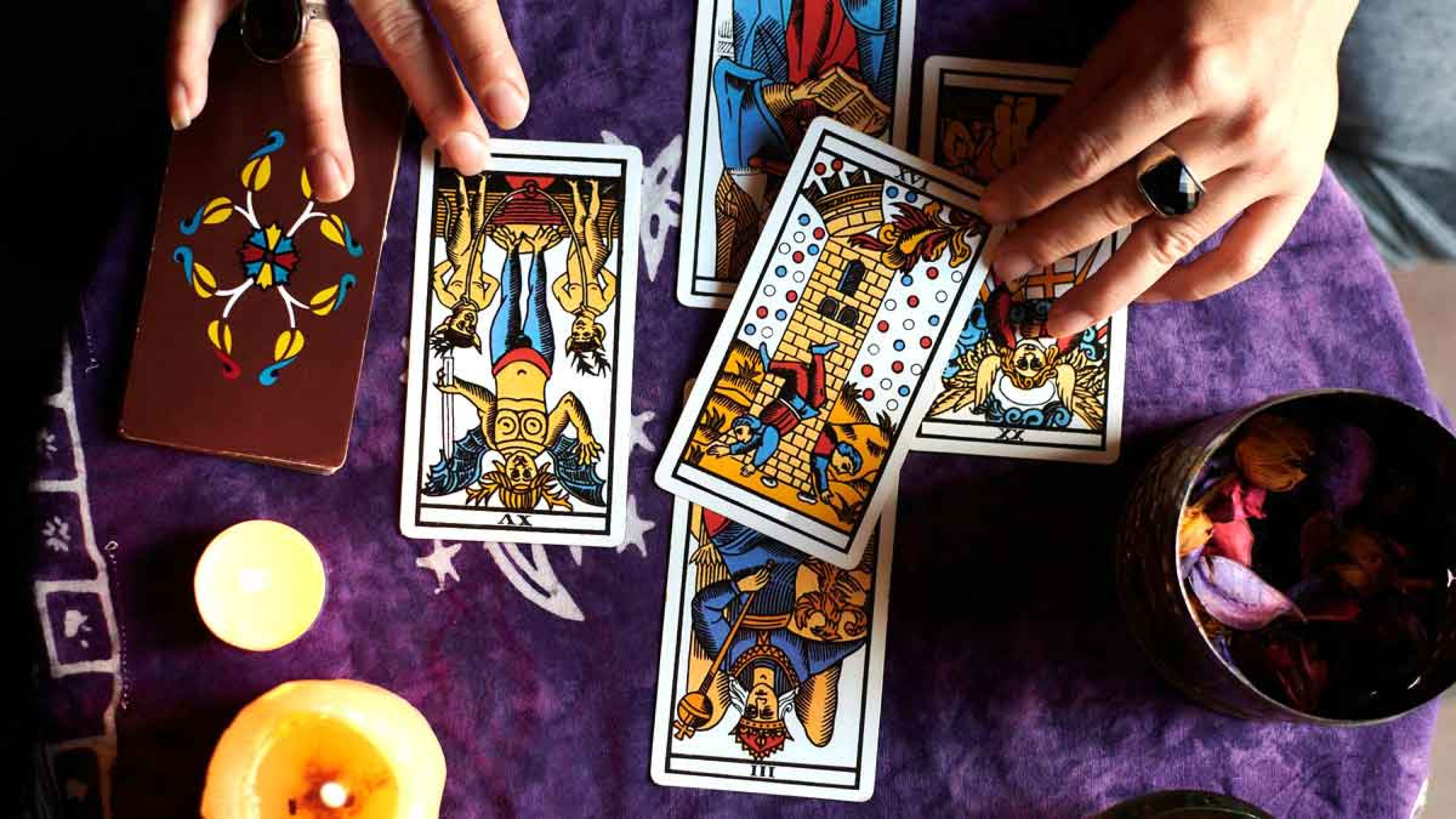 Таролог. Таро occult tarot. Магические карты. Тарологи в дзене. Карты "таро".